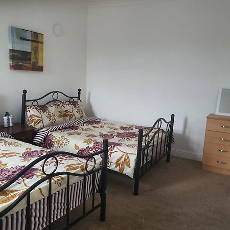 Monarch House Hotel Манчестър Екстериор снимка