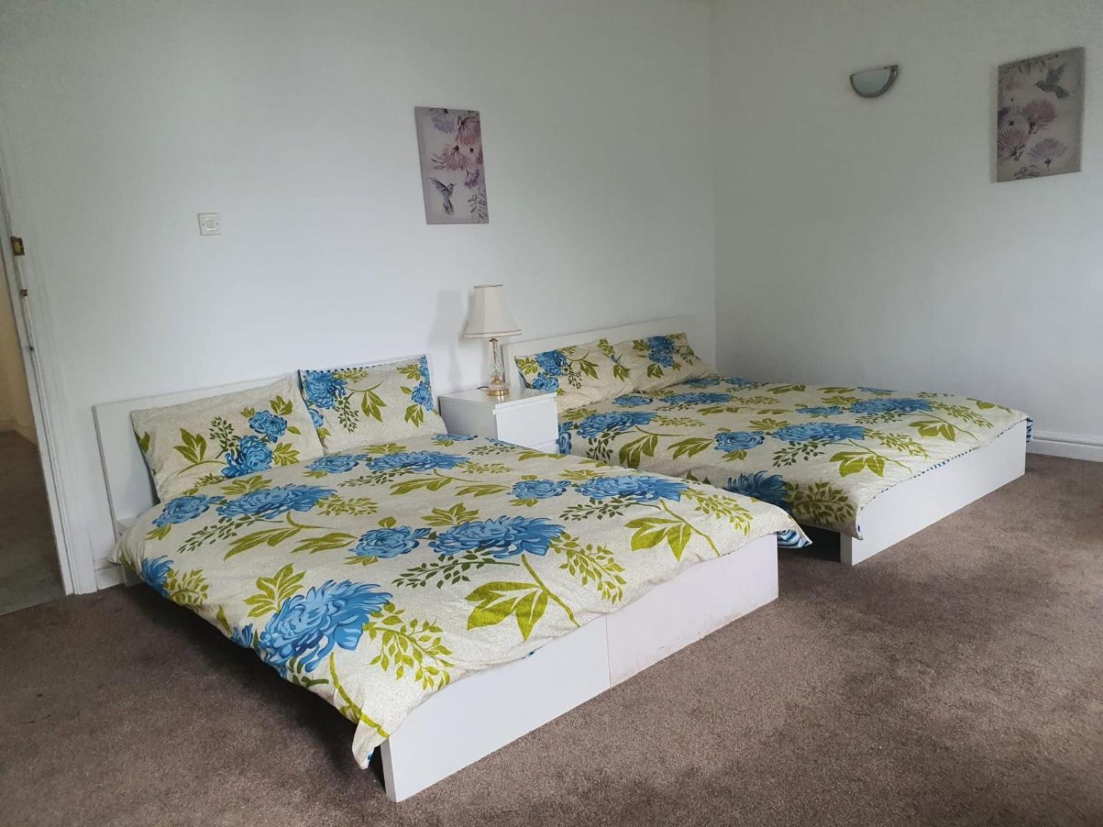 Monarch House Hotel Манчестър Екстериор снимка